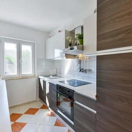 Apartment For Families With Children Sabunike, Zadar - 20828